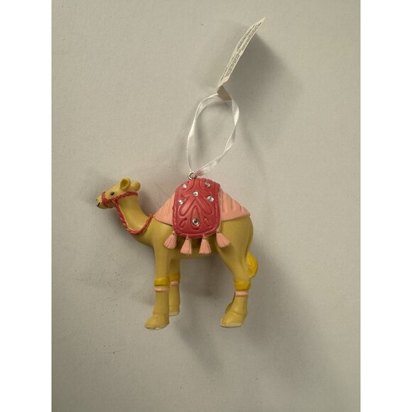 Hallmark Keepsake Pretty Camel Ornament OC32 - Picture 1 of 2